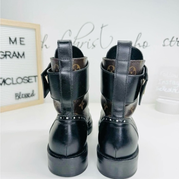 Louis Vuitton Wonderland Flat Ranger Boots Monogram | Designer Luxury Boots🥾 38 - Picture 14 of 16